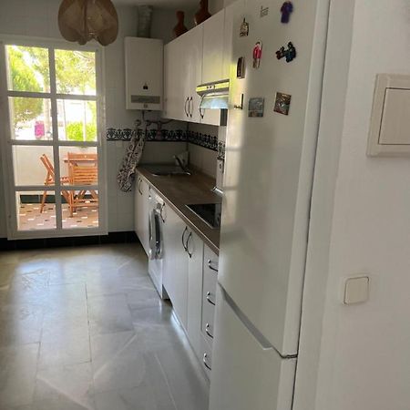 Pueblo Marinero Apartment Novo Sancti Petri Luaran gambar