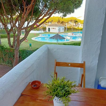 Pueblo Marinero Apartment Novo Sancti Petri Luaran gambar