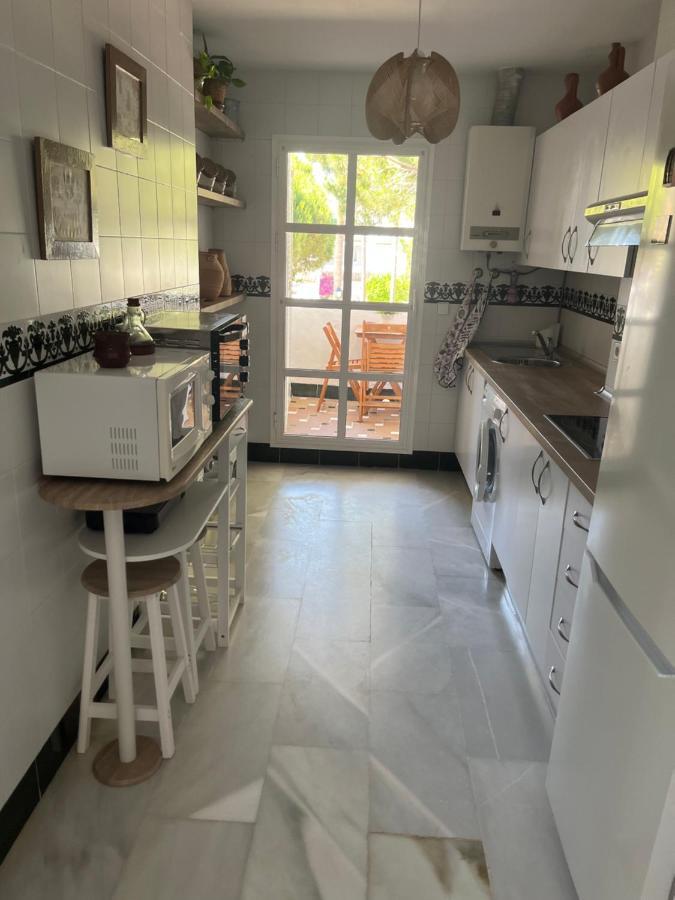 Pueblo Marinero Apartment Novo Sancti Petri Luaran gambar